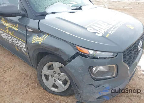 2020 Hyundai Venue Se from USA, damaged, VIN KMHRB8A30LU034781